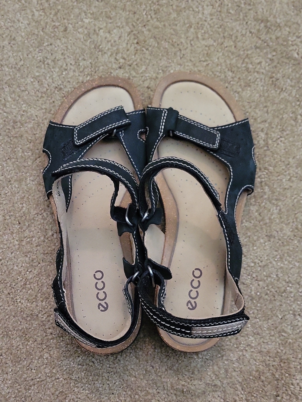 Ecco Black and Tan Strappy Adjustable Women's Sandals. Size 40/10.